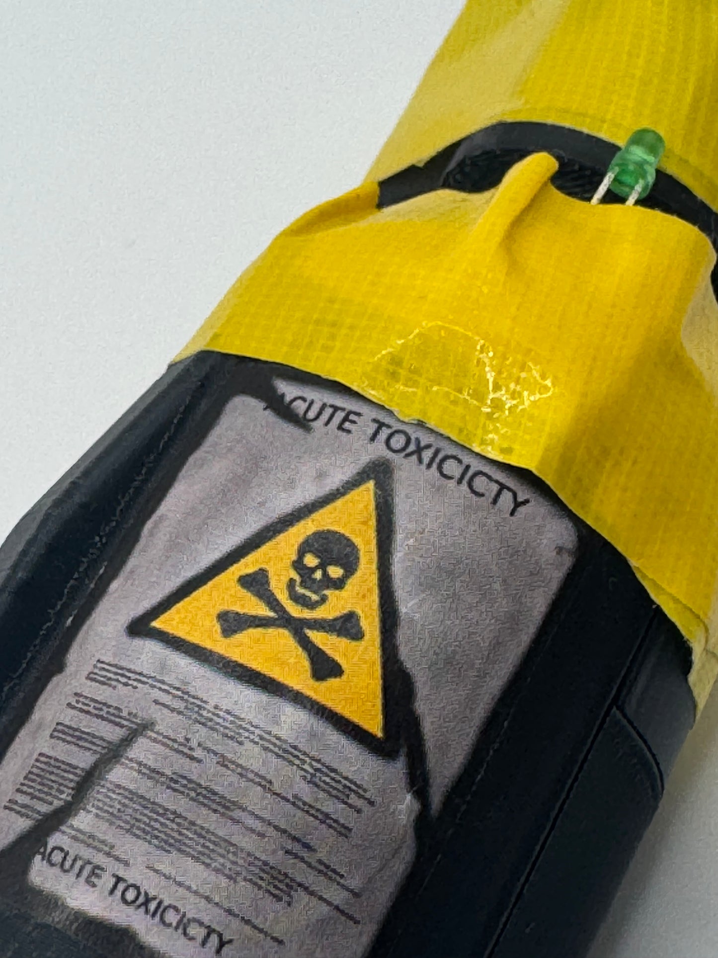 Magnetic Smoke Canister